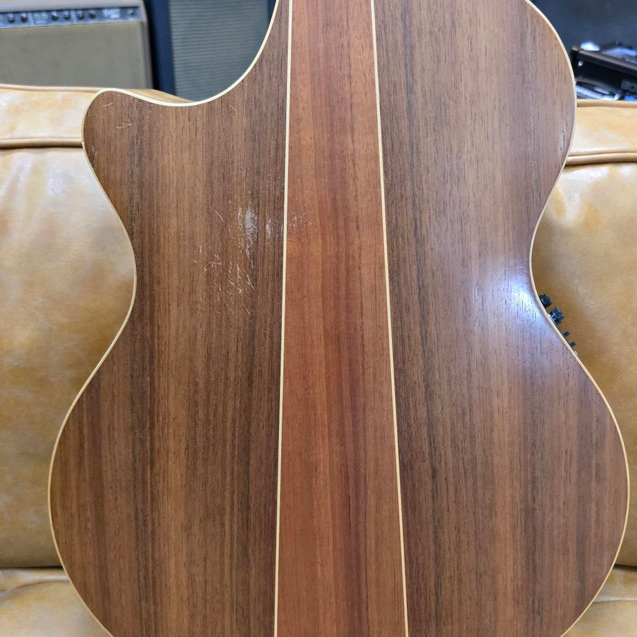 Cole Clark Angel 2 Acoustic/Electric Guitar W/Case (Pre-Owned)
