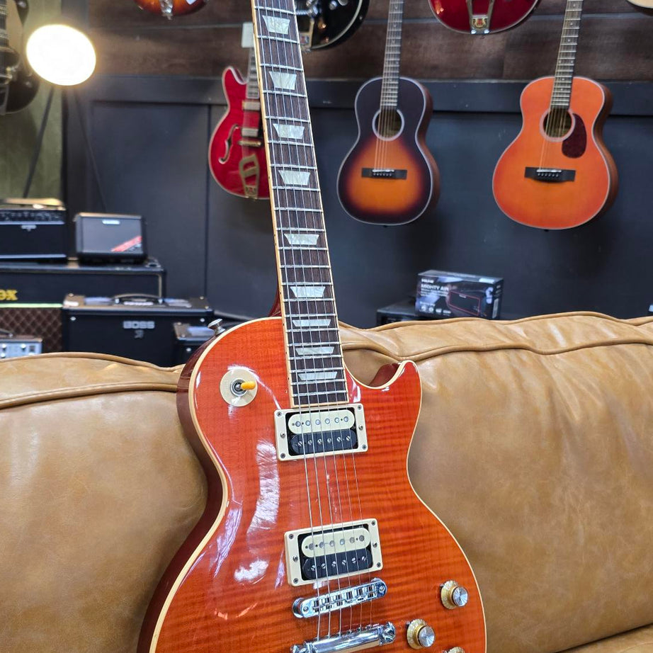 2013 Gibson Slash Signature Les Paul 'VERMILLION" Guitar W/Case (Pre-Owned)