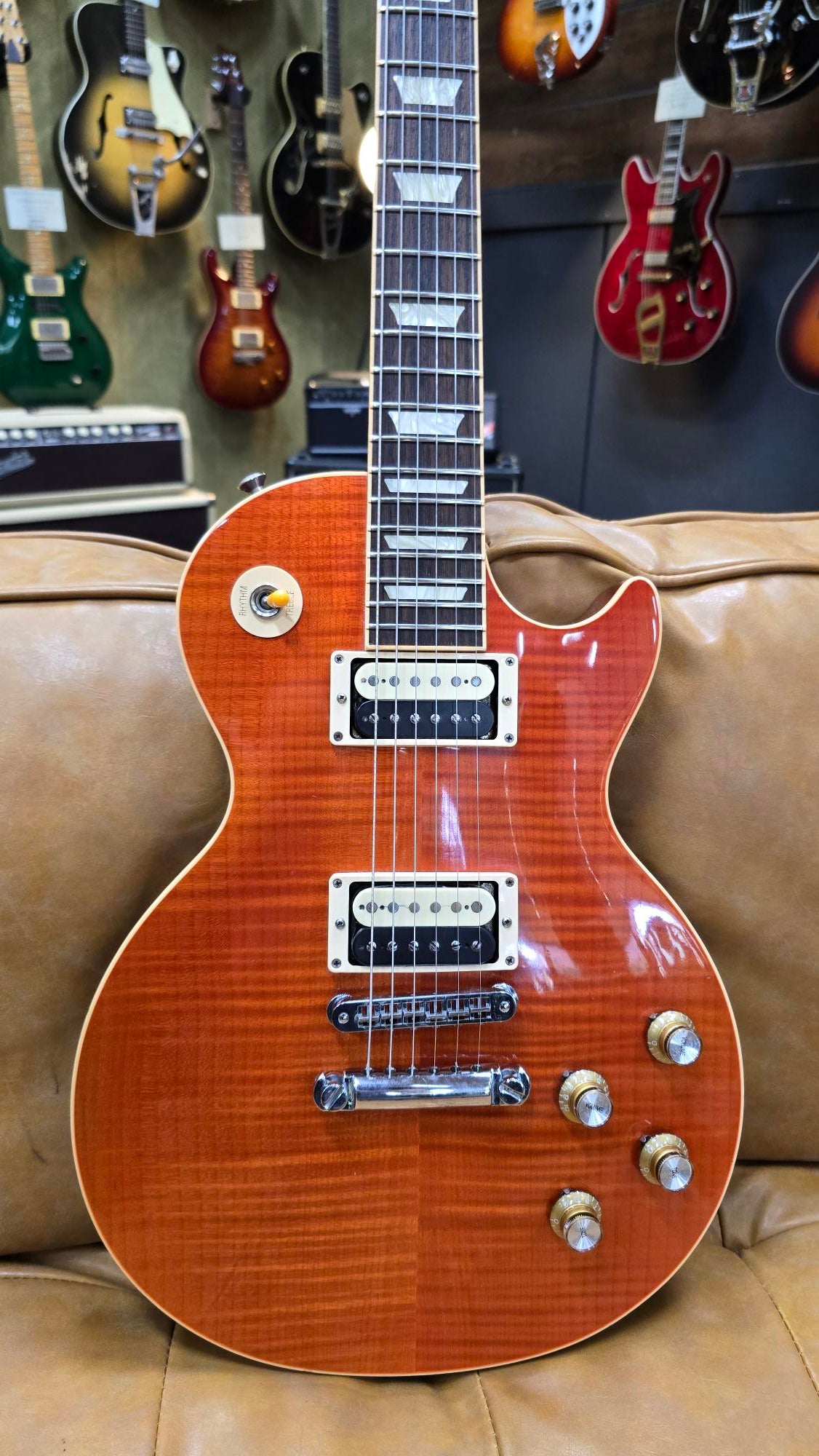 2013 Gibson Slash Signature Les Paul 'VERMILLION" Guitar W/Case (Pre-Owned)
