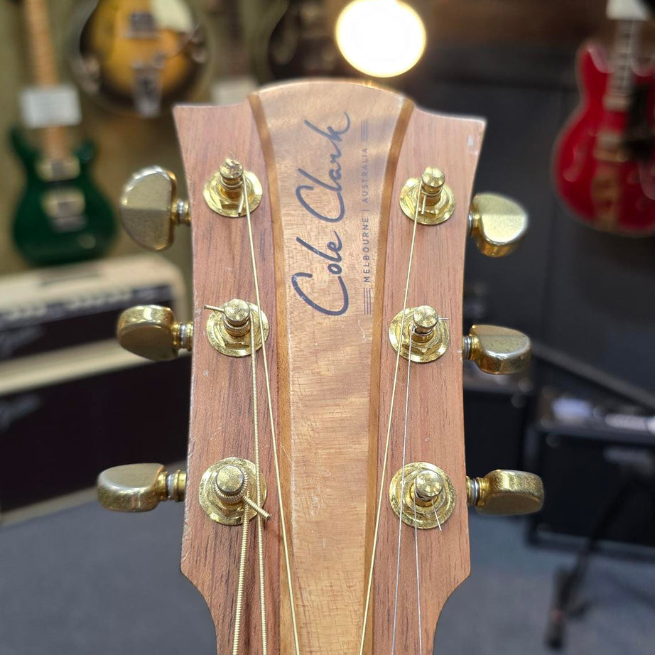 Cole Clark Fat Lady 2 Humbucker Acoustic/Electric Guitar W/case (Pre-Owned)