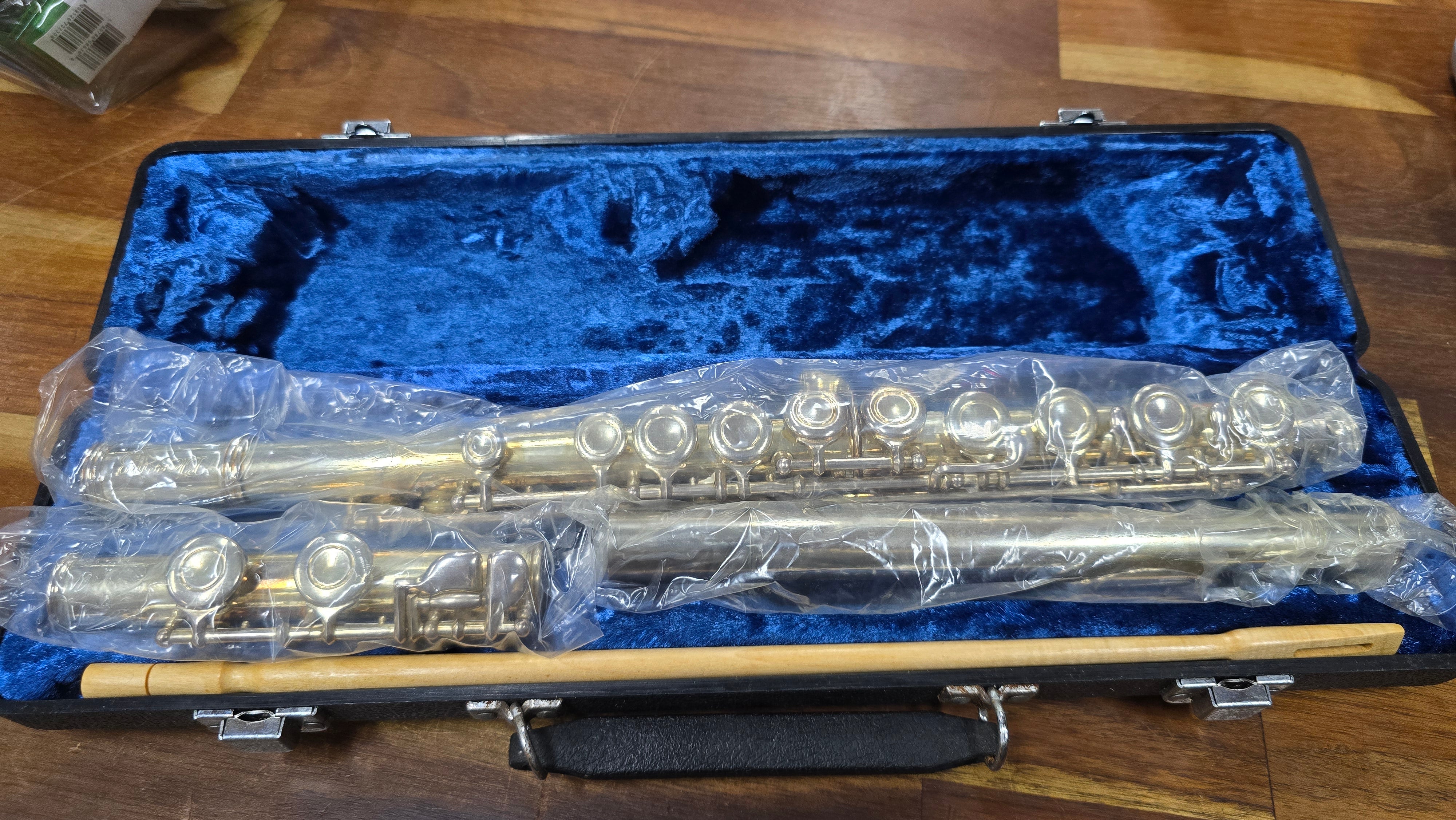 BLESSING B101 Flute W/Case (Pre-Owned)
