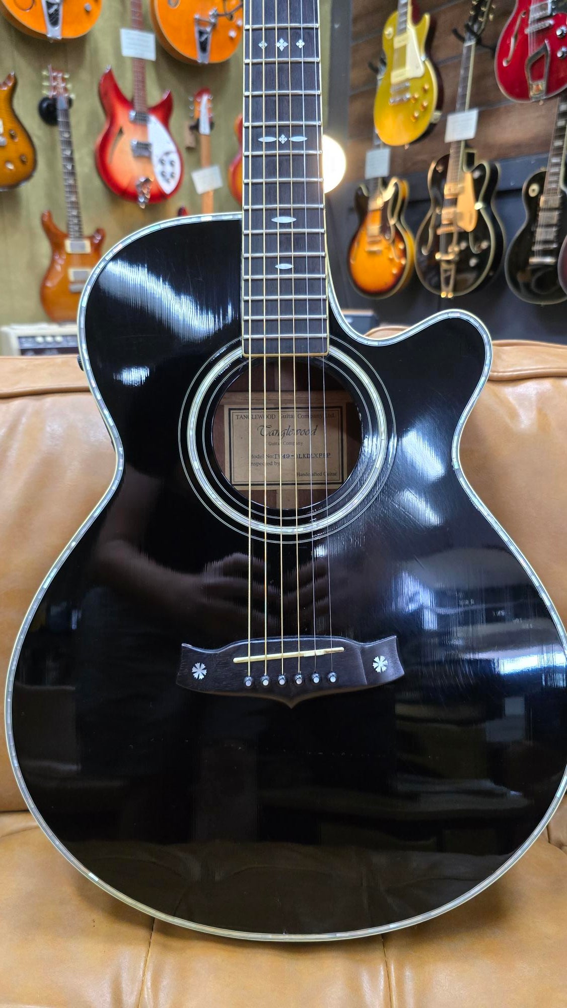 Tanglewood TW49 Black Gloss All solid timbers Acoustic/Electric Guitar W/Case (Pre-Owned)