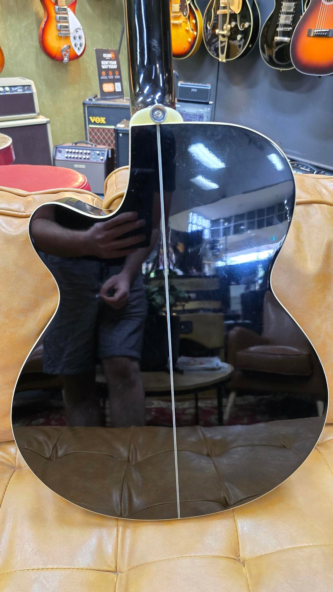 Tanglewood TW49 Black Gloss All solid timbers Acoustic/Electric Guitar W/Case (Pre-Owned)