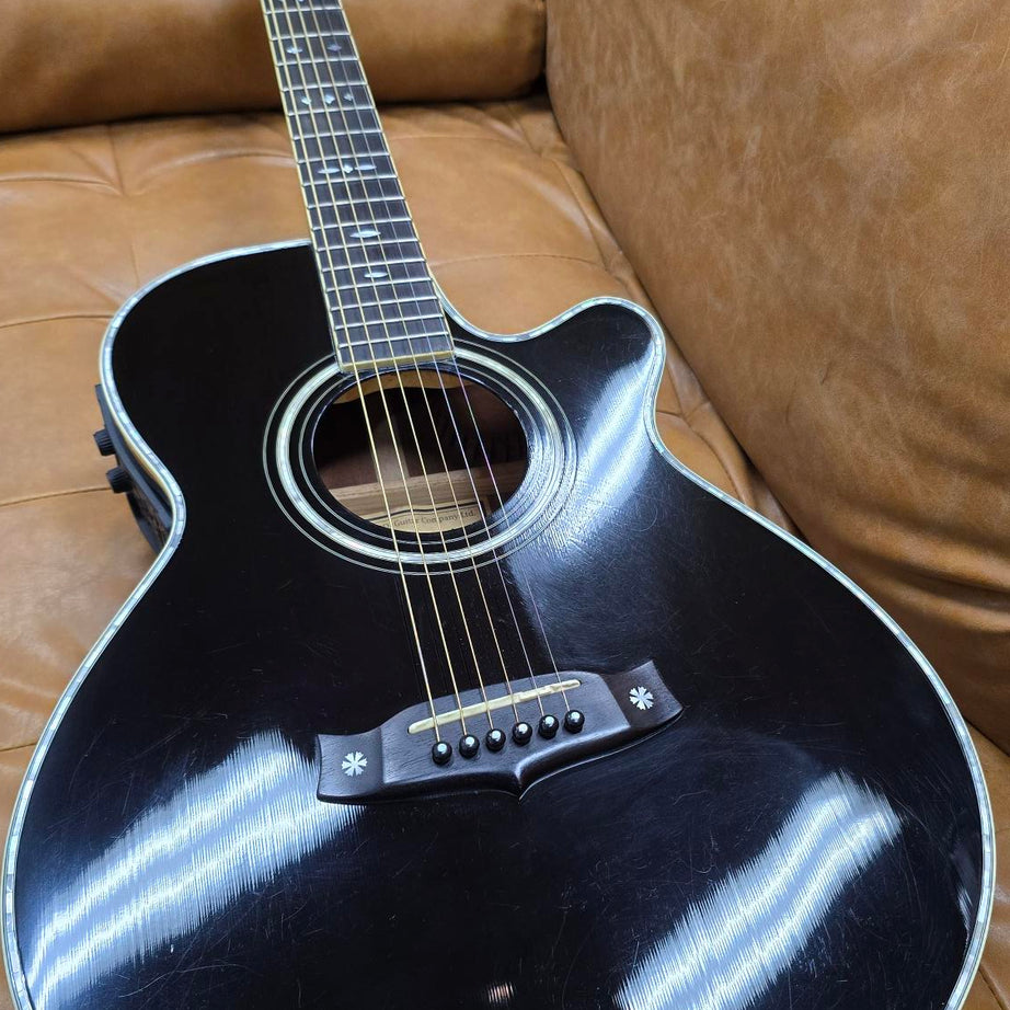 Tanglewood TW49 Black Gloss All solid timbers Acoustic/Electric Guitar W/Case (Pre-Owned)