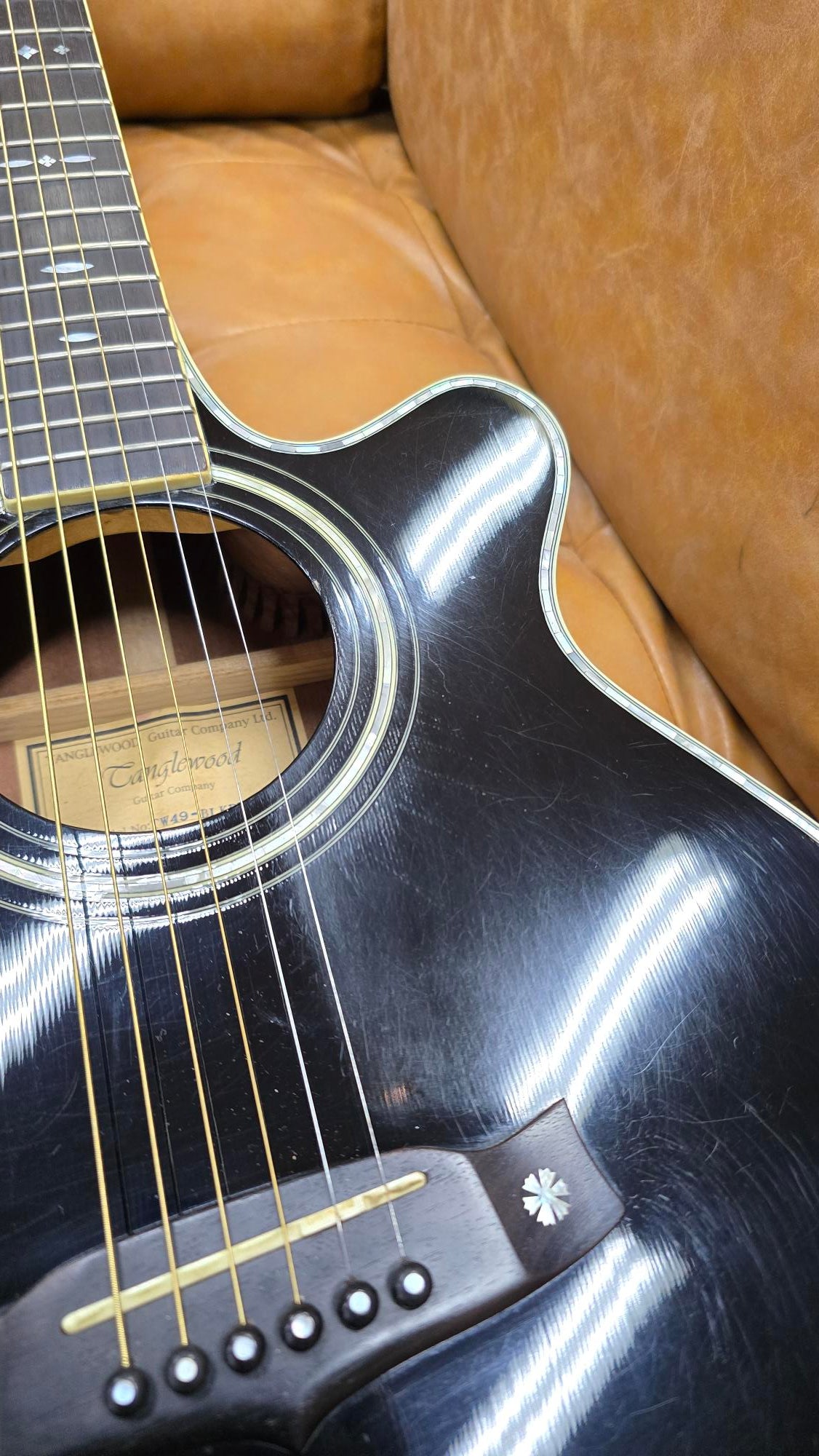 Tanglewood TW49 Black Gloss All solid timbers Acoustic/Electric Guitar W/Case (Pre-Owned)