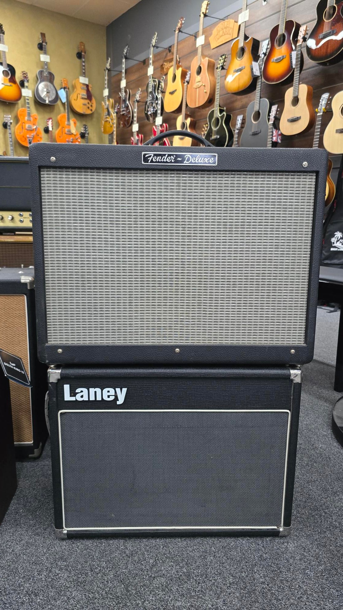 Fender Hot Rod Deluxe Guitar Amplifier w/fswitch with Laney 12" Speaker Cab (Pre-Owned)
