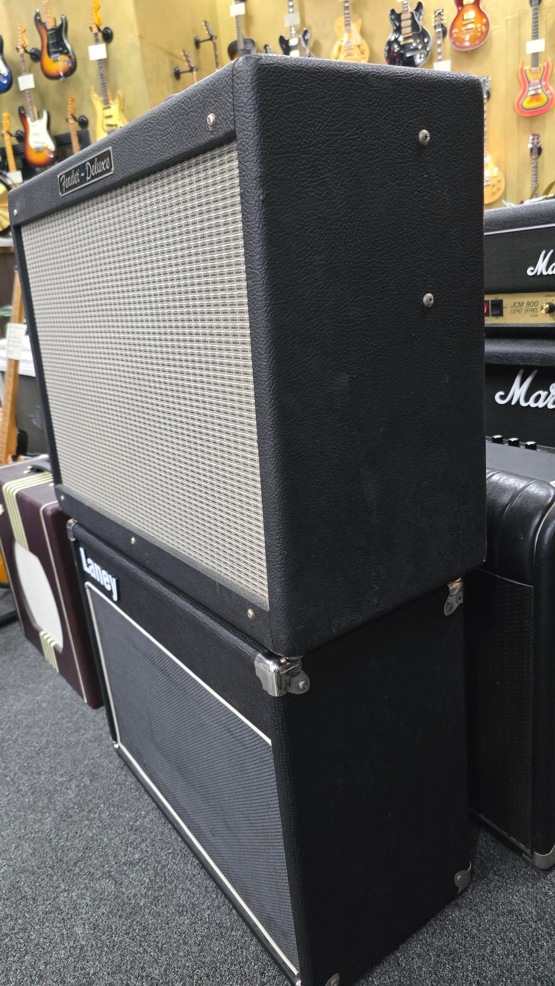 Fender Hot Rod Deluxe Guitar Amplifier w/fswitch with Laney 12" Speaker Cab (Pre-Owned)