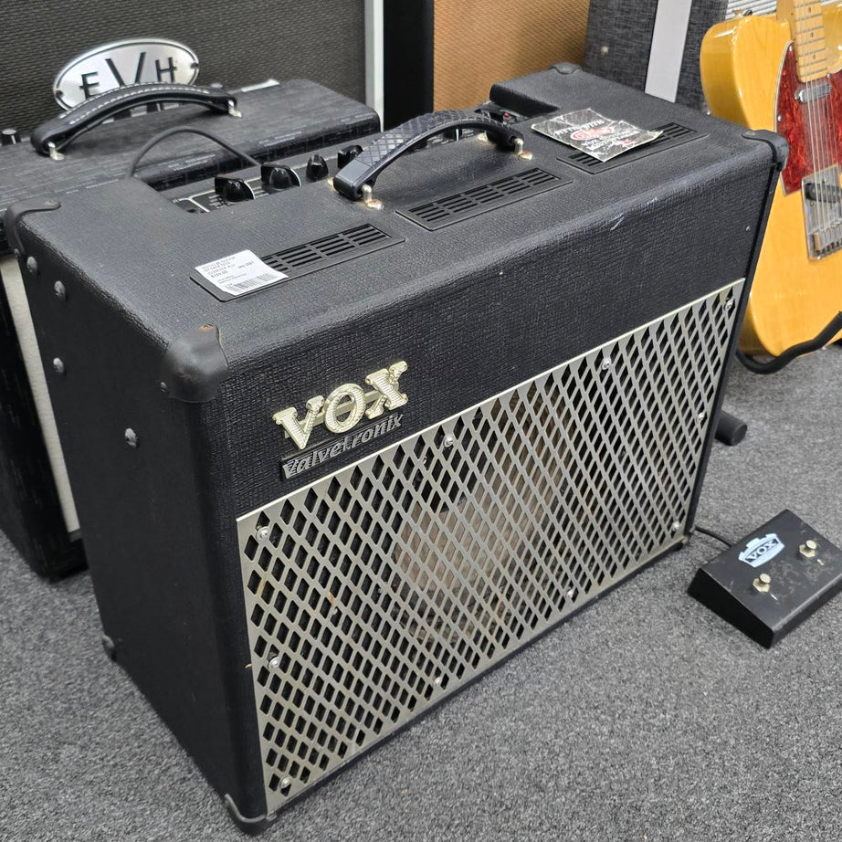 VOX Valvetronix 50-Watt Guitar Amplifier 1x12 (Pre-Owned)