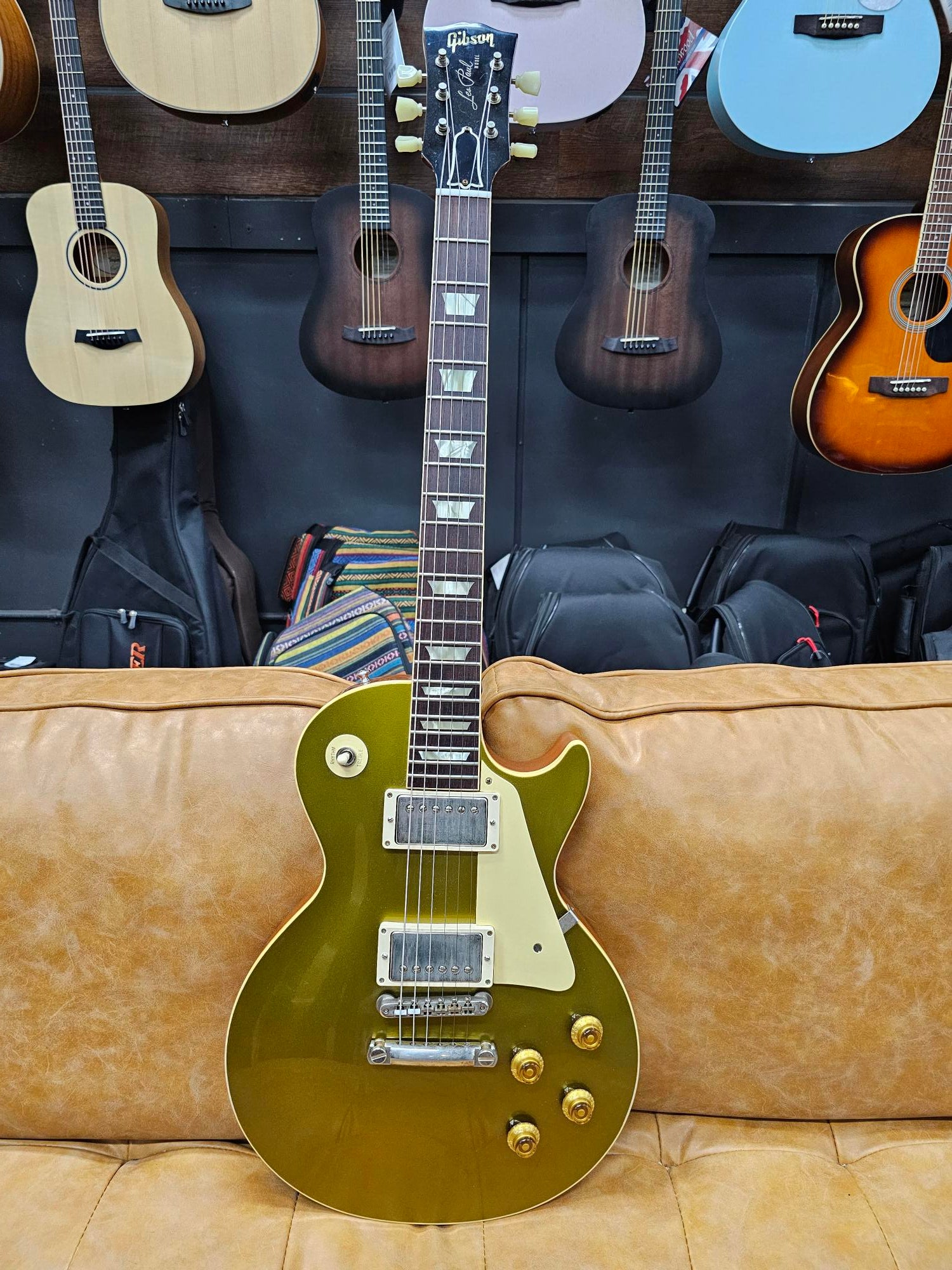 GIBSON LES PAUL GOLDTOP R7 ELECTRIC GUITAR (Pre-Owned) W/Case