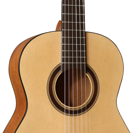 Altura A1M 3/4 size classical guitar w/ gigbag