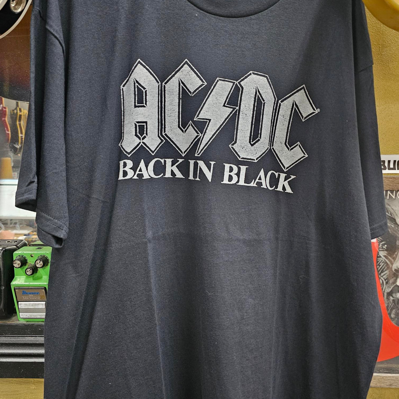 New Black Ac/Dc T Shirt Large Size!