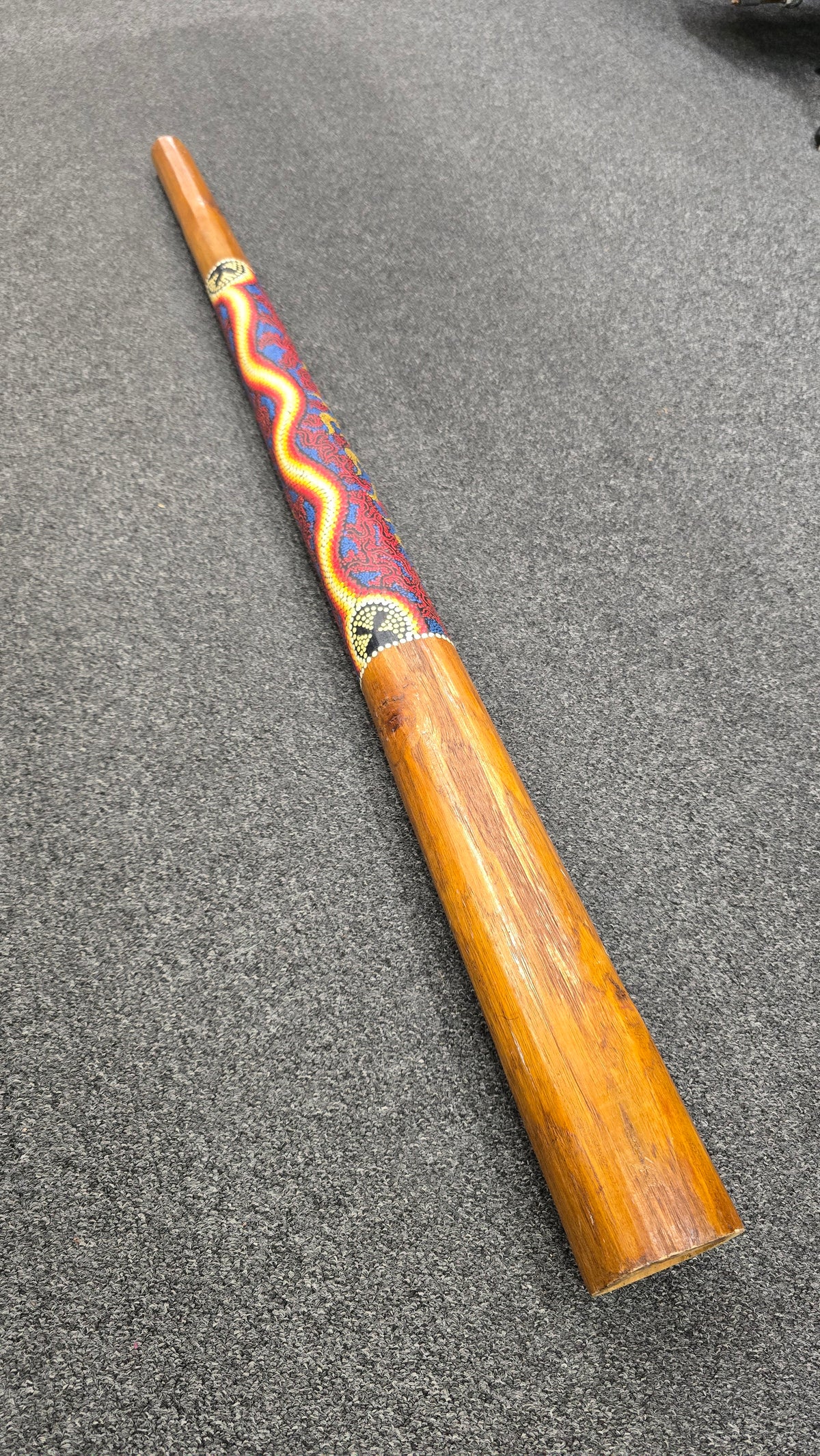 Large Natural Hardwood Didgeridoo (Preowned)