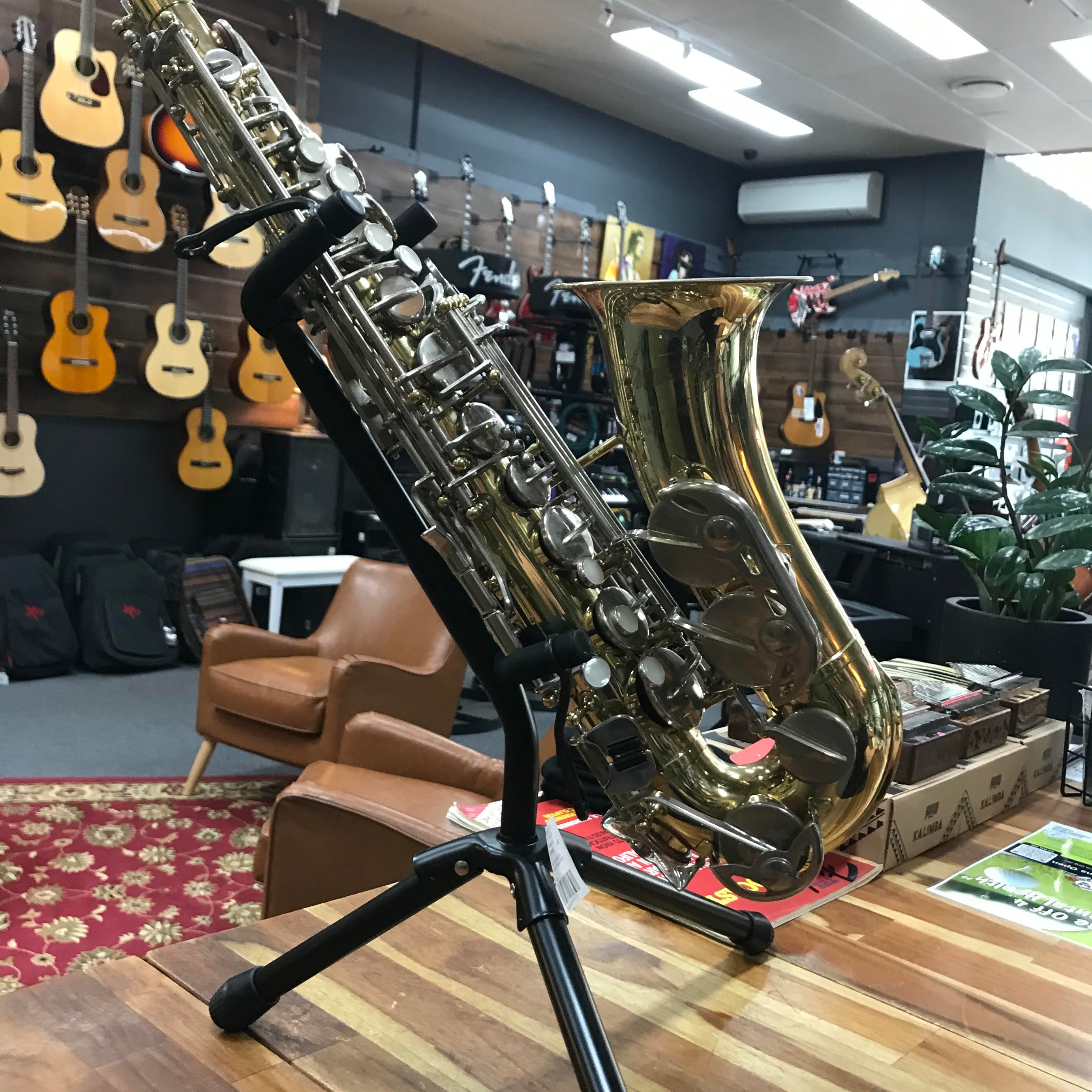 Armstrong Alto Saxophone w Case (Preowned)