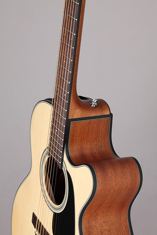 Takamine G Mini Series AC/EL "Takamini" acoustic Guitar with Cutaway in Natural Satin Finish