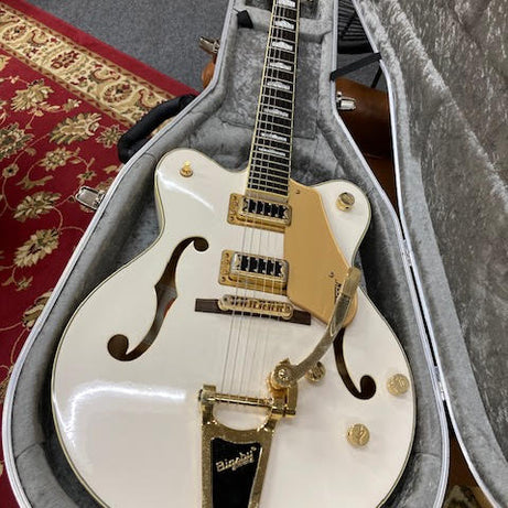 Gretsch G5422T6 White Electric Guitar in Hiscox Hardcase
