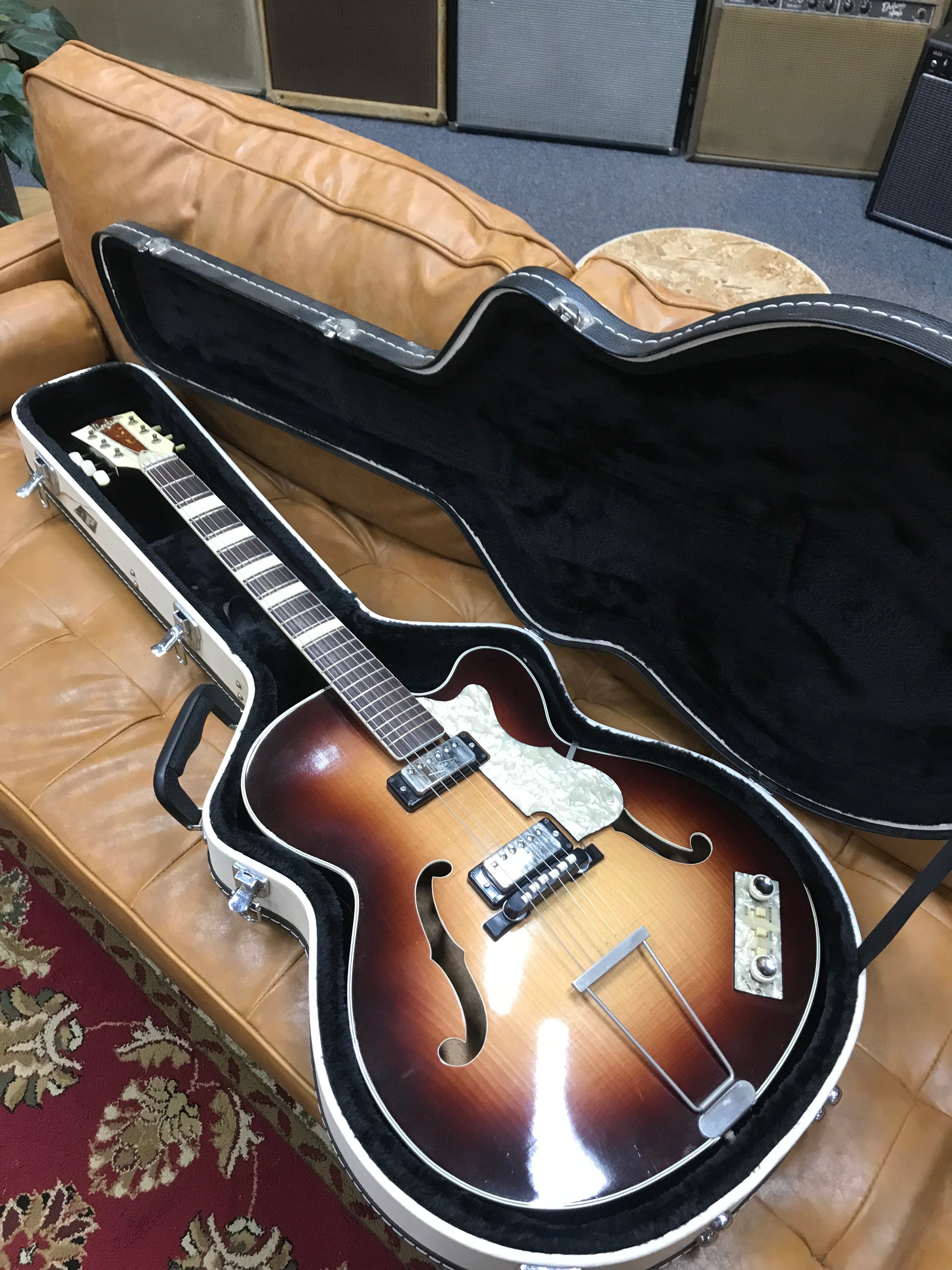 Vintage 1962 Hofner thinline Archtop 4560 (Preowned)
