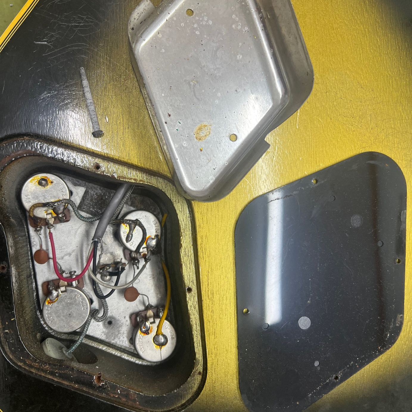 1981 Gibson Les Paul Custom SilverBurst Electric Guitar W/Original Case