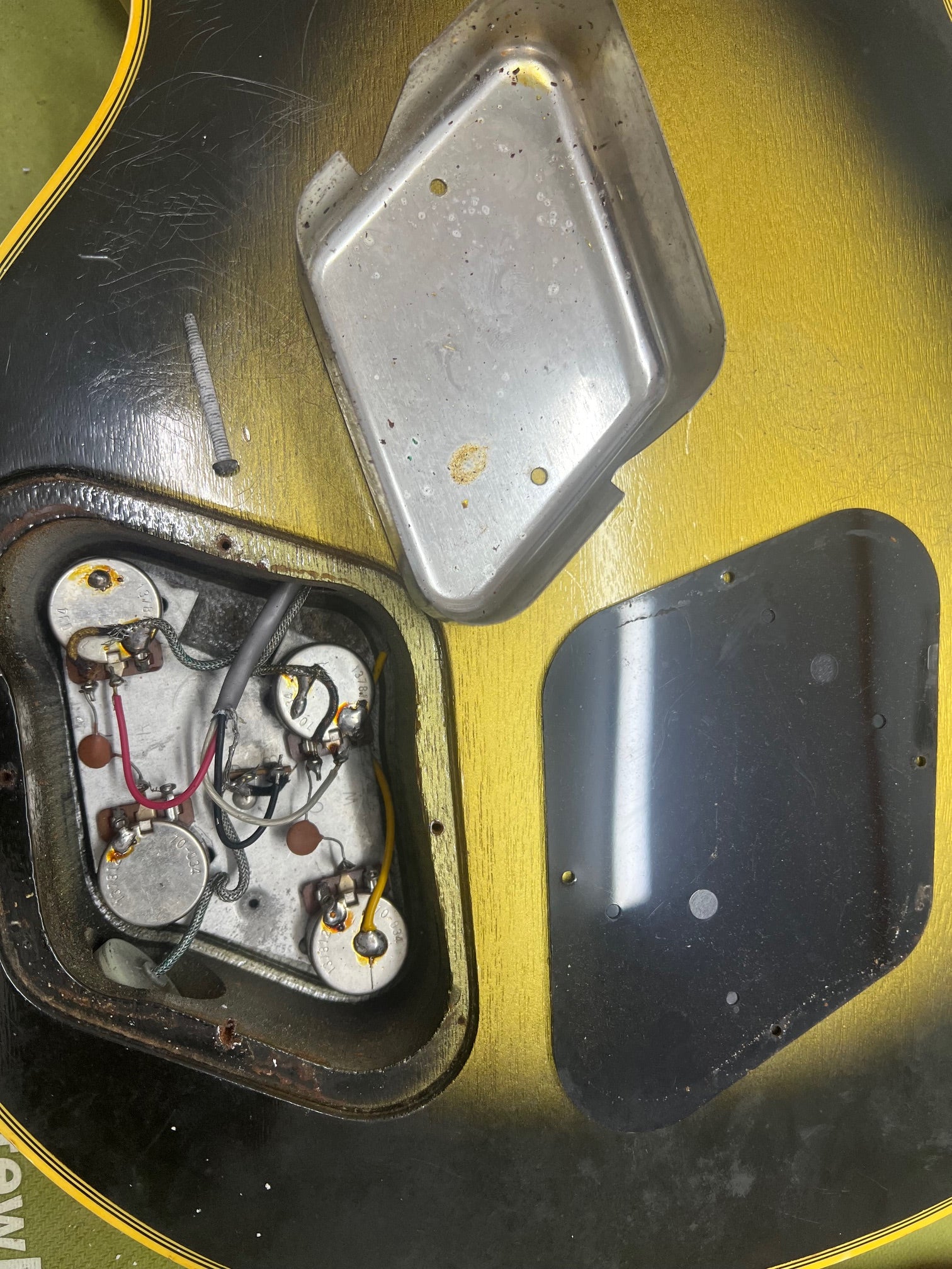 1981 Gibson Les Paul Custom SilverBurst Electric Guitar W/Original Case