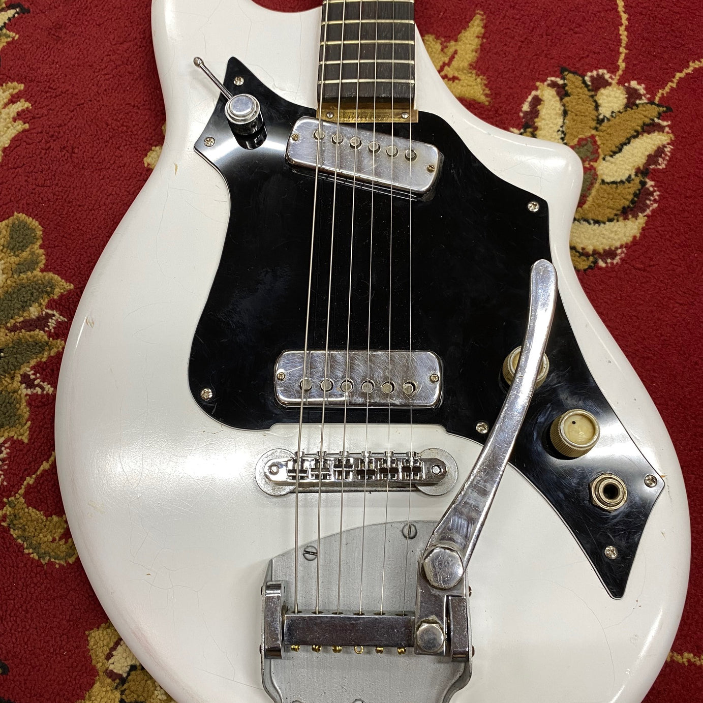 MATON FLAMINGO ELECTRIC 1963-1964 WITH H/CASE