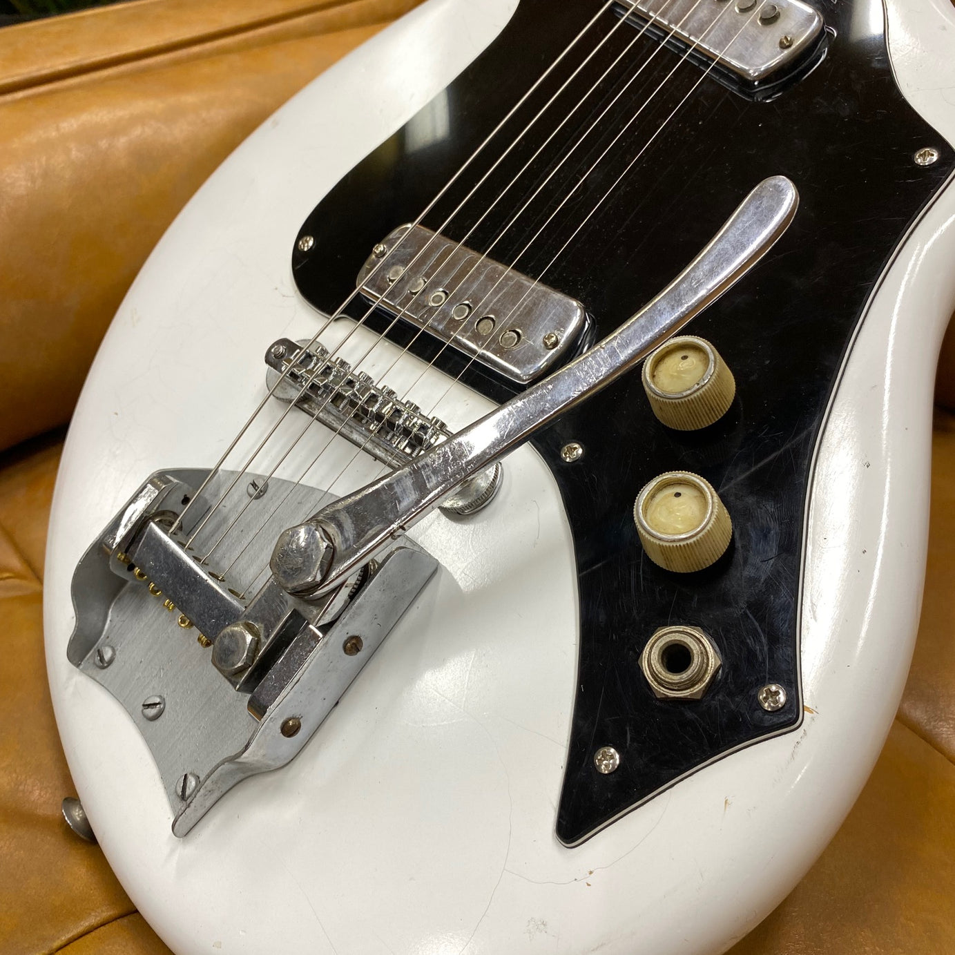 MATON FLAMINGO ELECTRIC 1963-1964 WITH H/CASE