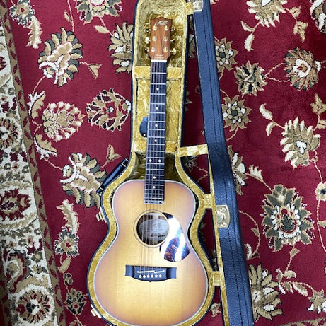 ON HOLD - Mini Maton Diesel Acoustic in Hardcase