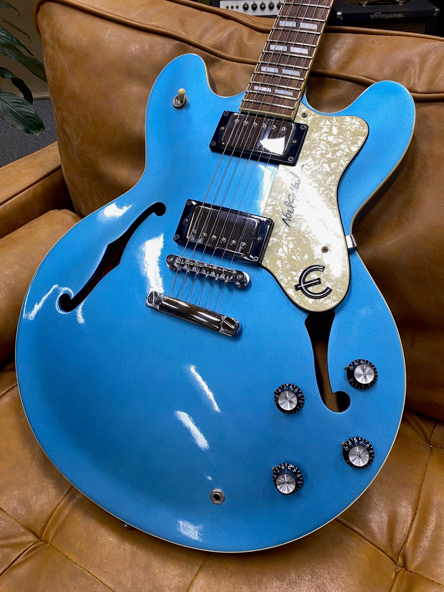Epiphone Supernova Noel Gallagher 2000 Electric in Blue with Original Hard Case
