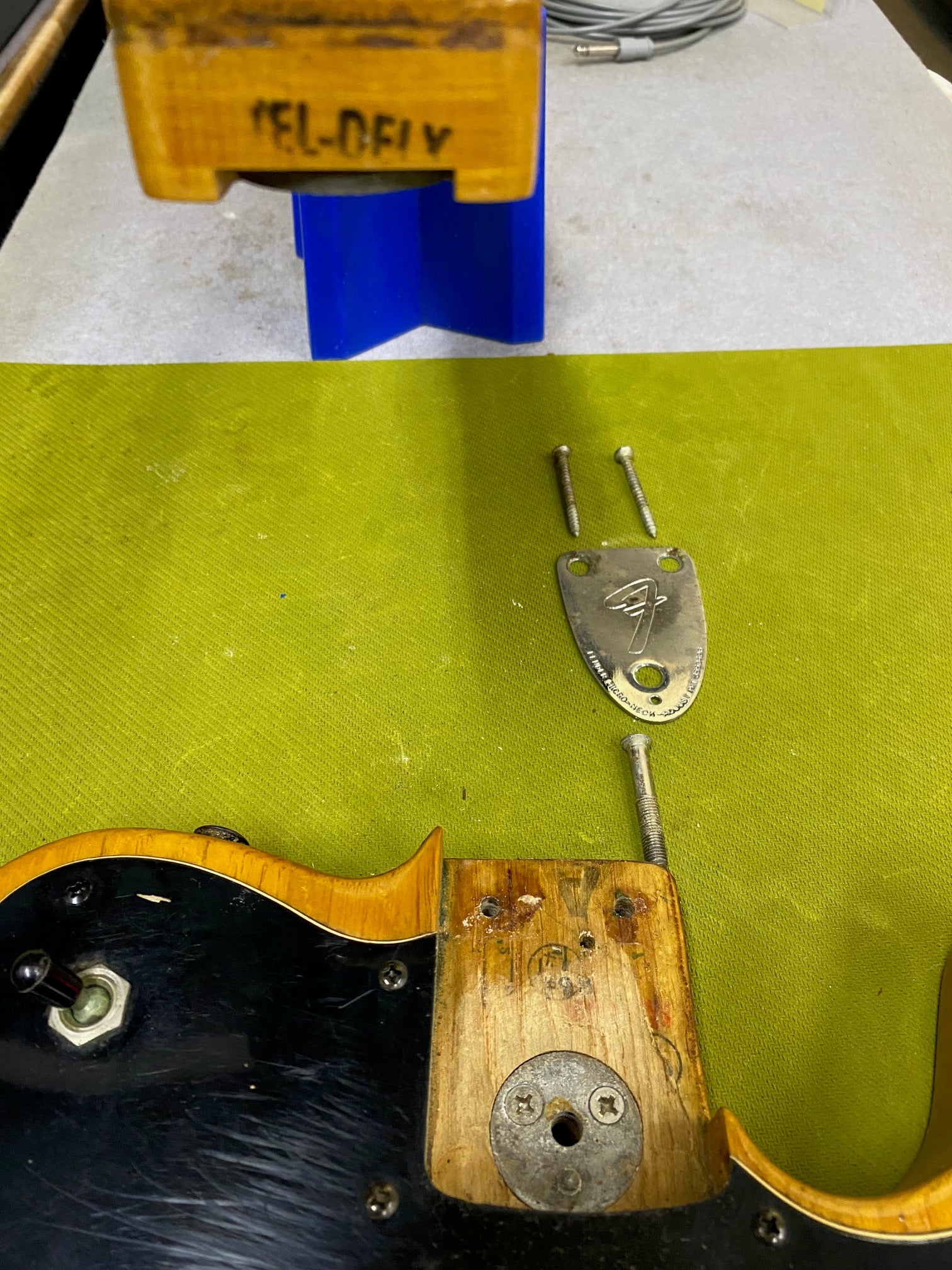 Fender Telecaster Deluxe 1978 w/ Fender case