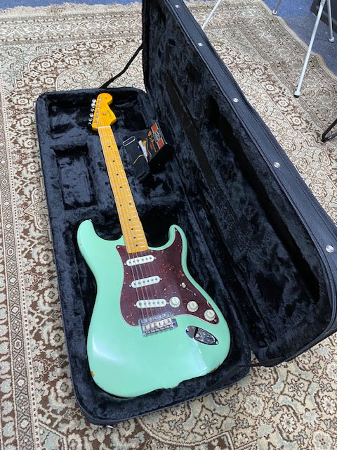 Fender 57 AVRI Stratocaster Surf Green with Bonamassa "Bonnie" pick-ups and case