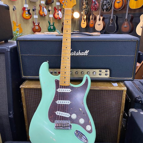 Fender 57 AVRI Stratocaster Surf Green with Bonamassa "Bonnie" pick-ups and case