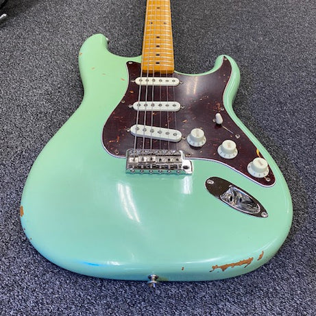 Fender 57 AVRI Stratocaster Surf Green with Bonamassa "Bonnie" pick-ups and case