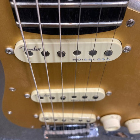 2021 Fender American Ultra II Stratocaster  Silver Sparkle (Pre-Owned)