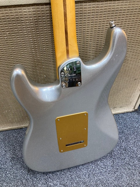 2021 Fender American Ultra II Stratocaster  Silver Sparkle (Pre-Owned)