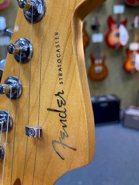 2021 Fender American Ultra II Stratocaster  Silver Sparkle (Pre-Owned)