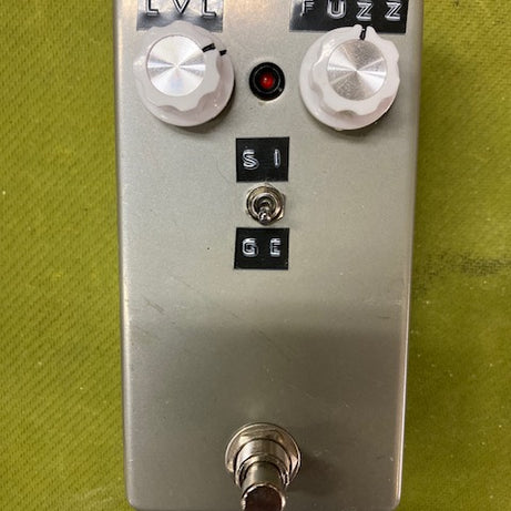 Boutique Fuzz Pedal (Pre-Owned)