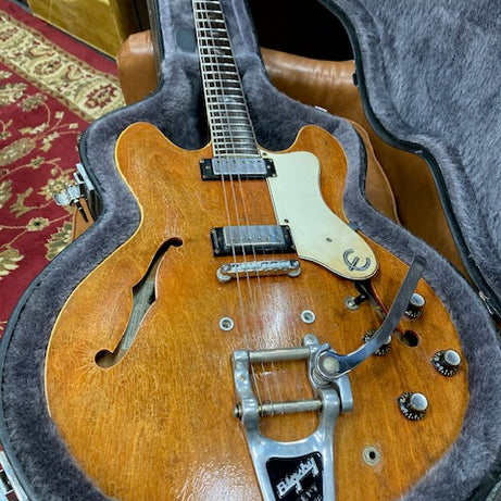 1966 Epiphone E360TD Riveria Vintage Guitar w/case (Pre-Owned)