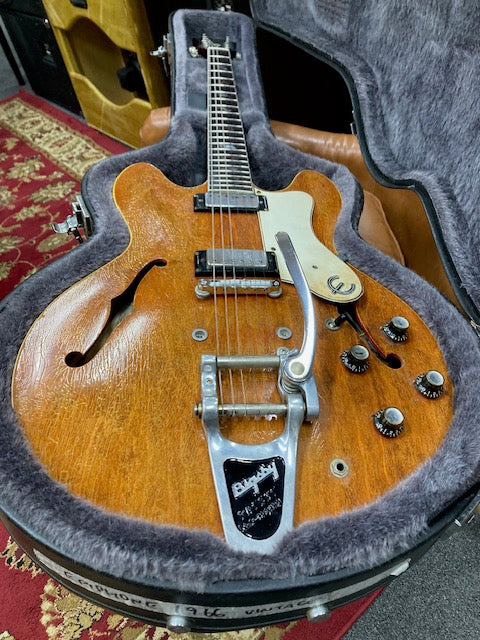 1966 Epiphone E360TD Riveria Vintage Guitar w/case (Pre-Owned)