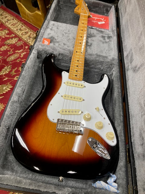 Fender Jimi Hendrix Stratocaster Electric Guitar W/Case  Sunburst (Pre-Owned)
