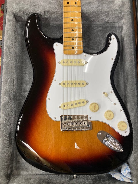 Fender Jimi Hendrix Stratocaster Electric Guitar W/Case  Sunburst (Pre-Owned)