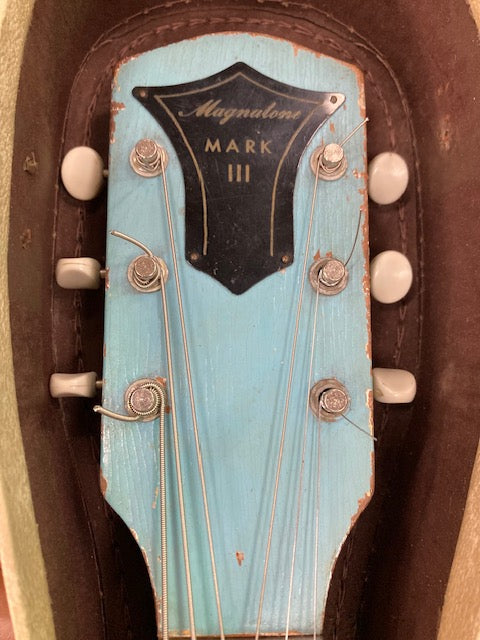 Magnatone Mark III 1956 electric guitar w/ original case