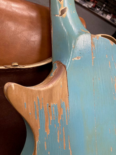 Magnatone Mark III 1956 electric guitar w/ original case