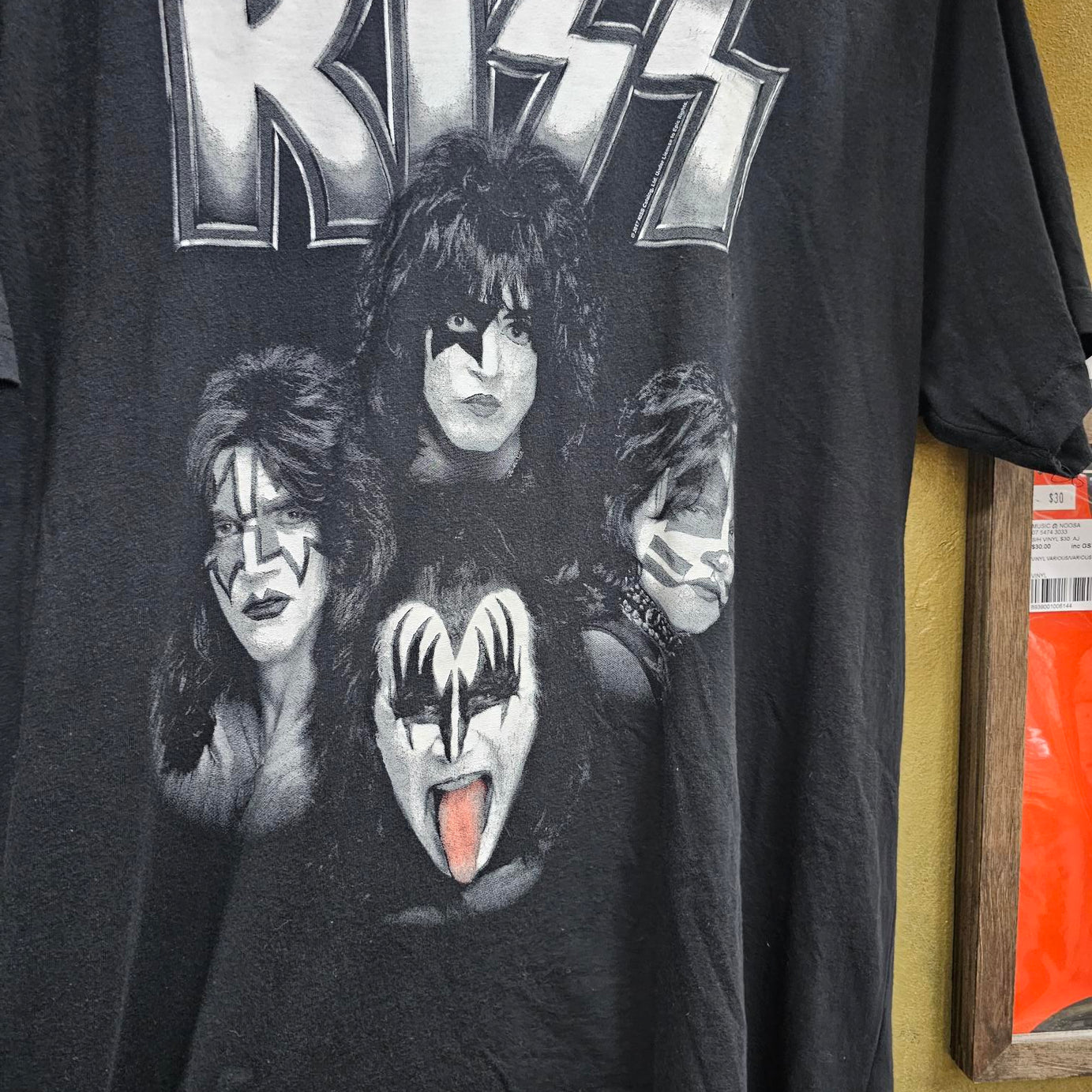 New Kiss T-Shirt Size Large