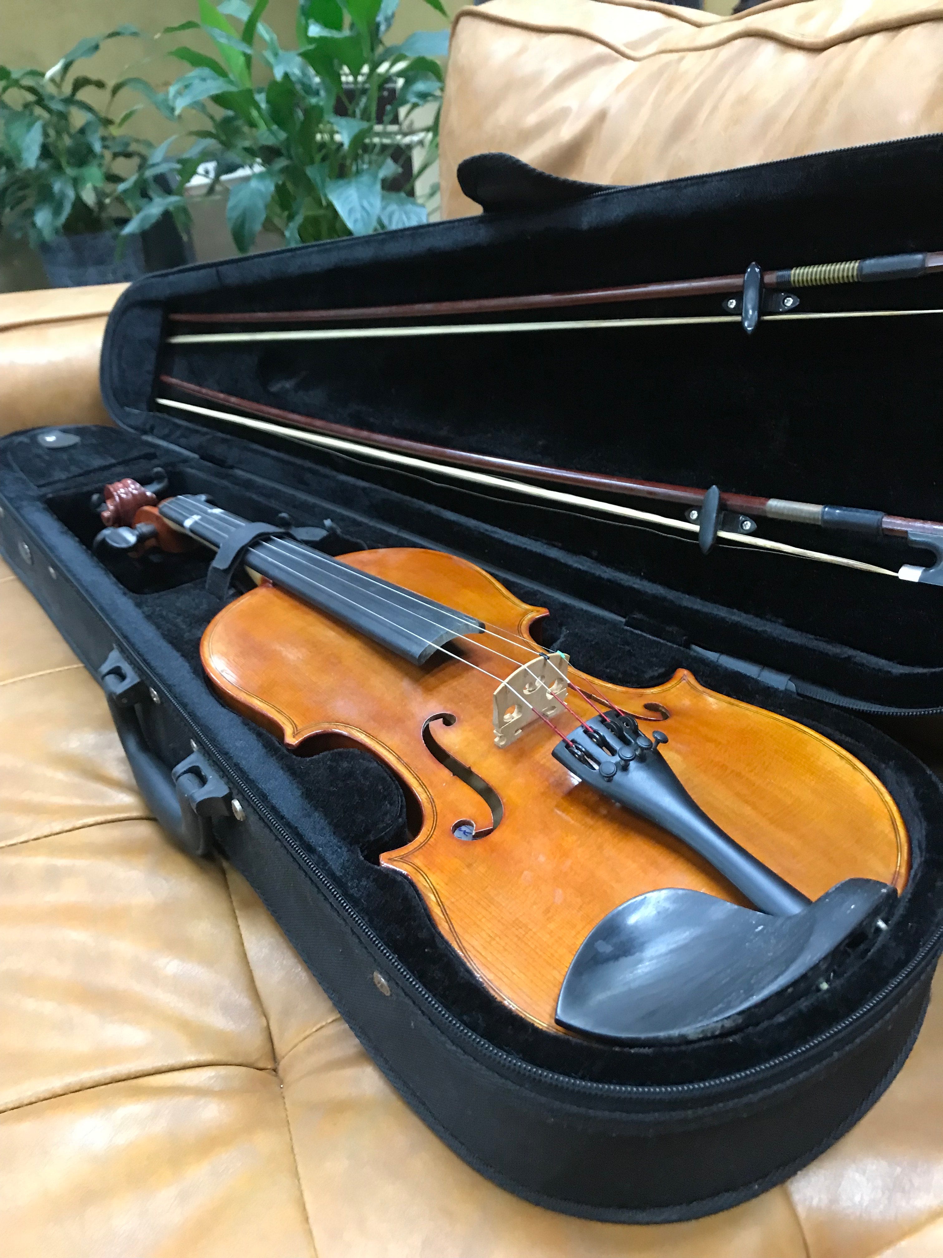 Steve Cook 4/4 Violin with Case (Preowned)