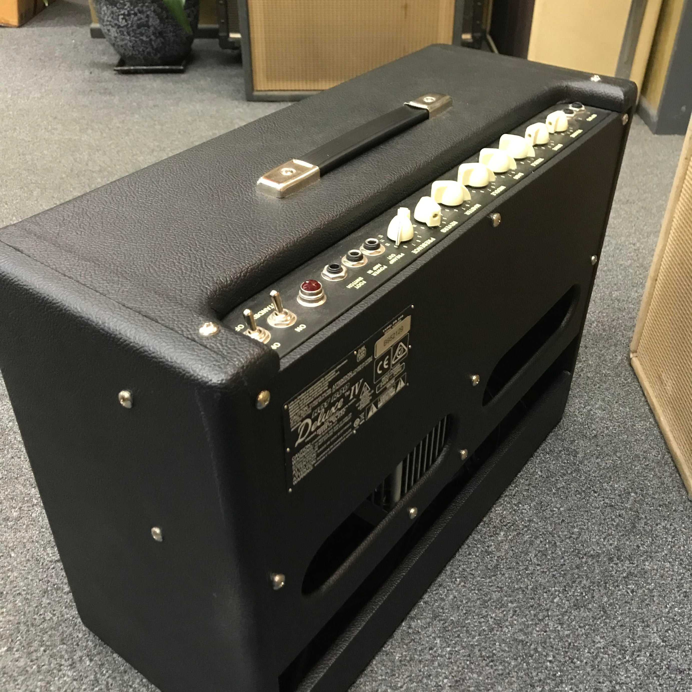 Fender Hot Rod Deluxe IV 2023 w Dust cover (Preowned)