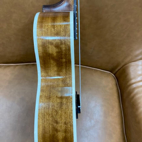 Stephen Treloar Tenor Ukulele w/Bag