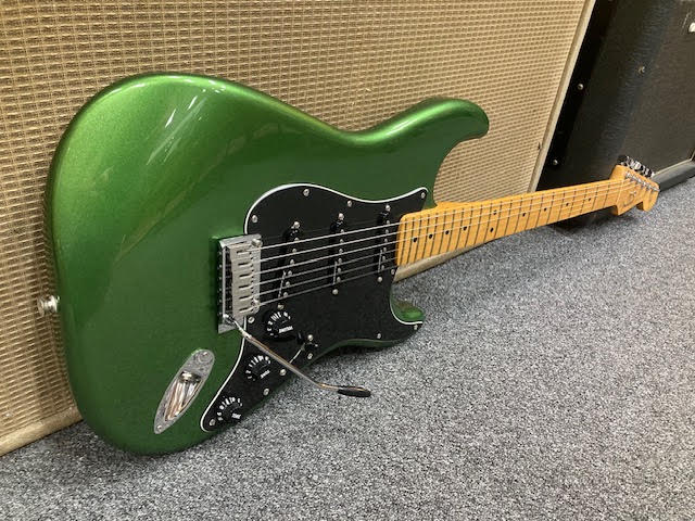 Fender Stratocaster Player II Modified (preowned) suit new buyer