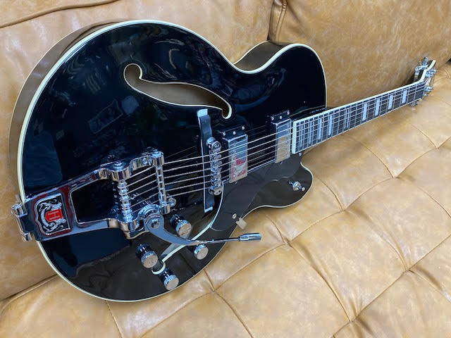 Hagstrom Tremar HJ500 Hollow Body Guitar in Black Gloss Masterpiece with Attitude