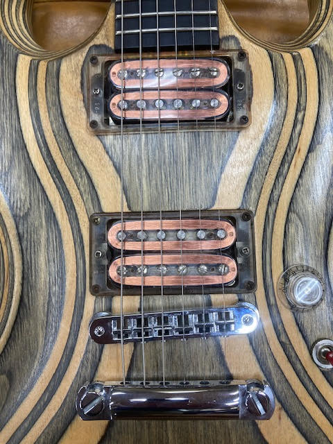 Gibson Zoot 2009 Limited edition  Black and Natural w/ gigbag