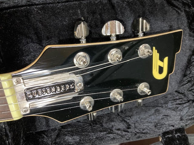 Duesenberg Paloma Red Sparkle electric guitar w/ case (preowned)