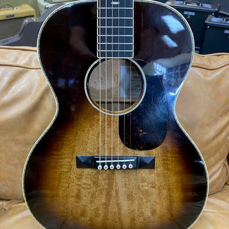 Martin CEO-9  acoustic guitar w/ case (preowned)