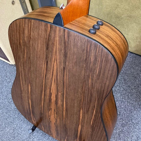 Taylor 150E 12 string guitar w/ MBT hardcase